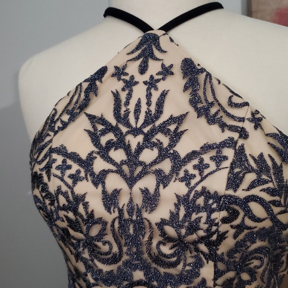 Dress - Picture 2 of 5